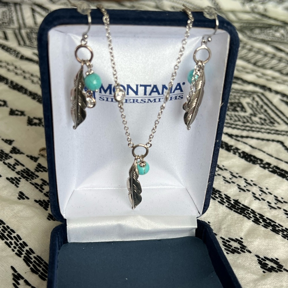 Montana Silver Smith’s feathers and turquoise necklace and earrings set.